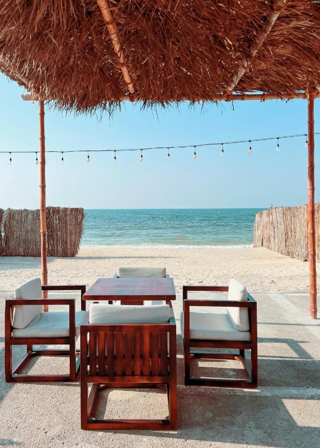 Caravana Beach Resort Al Zorah Ajman Exterior photo